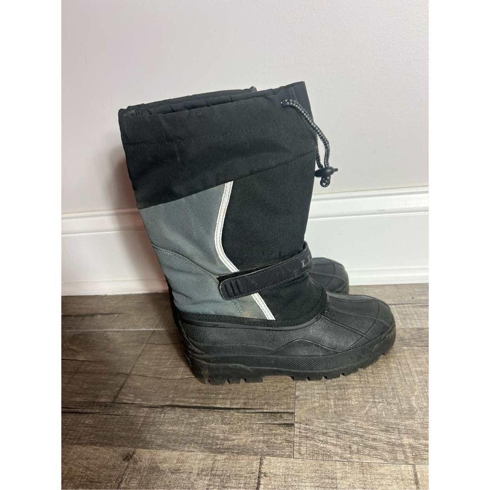 Kids L.L.Bean snow boots size 3